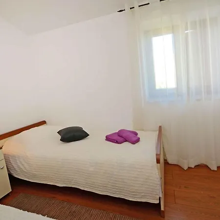 In - Istrien 44225 Apartment