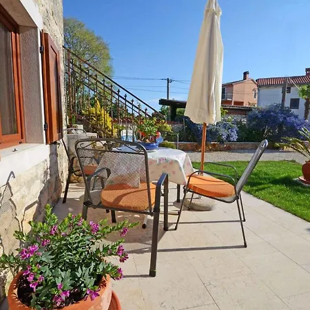 In - Istrien 44225 Apartment Baderna